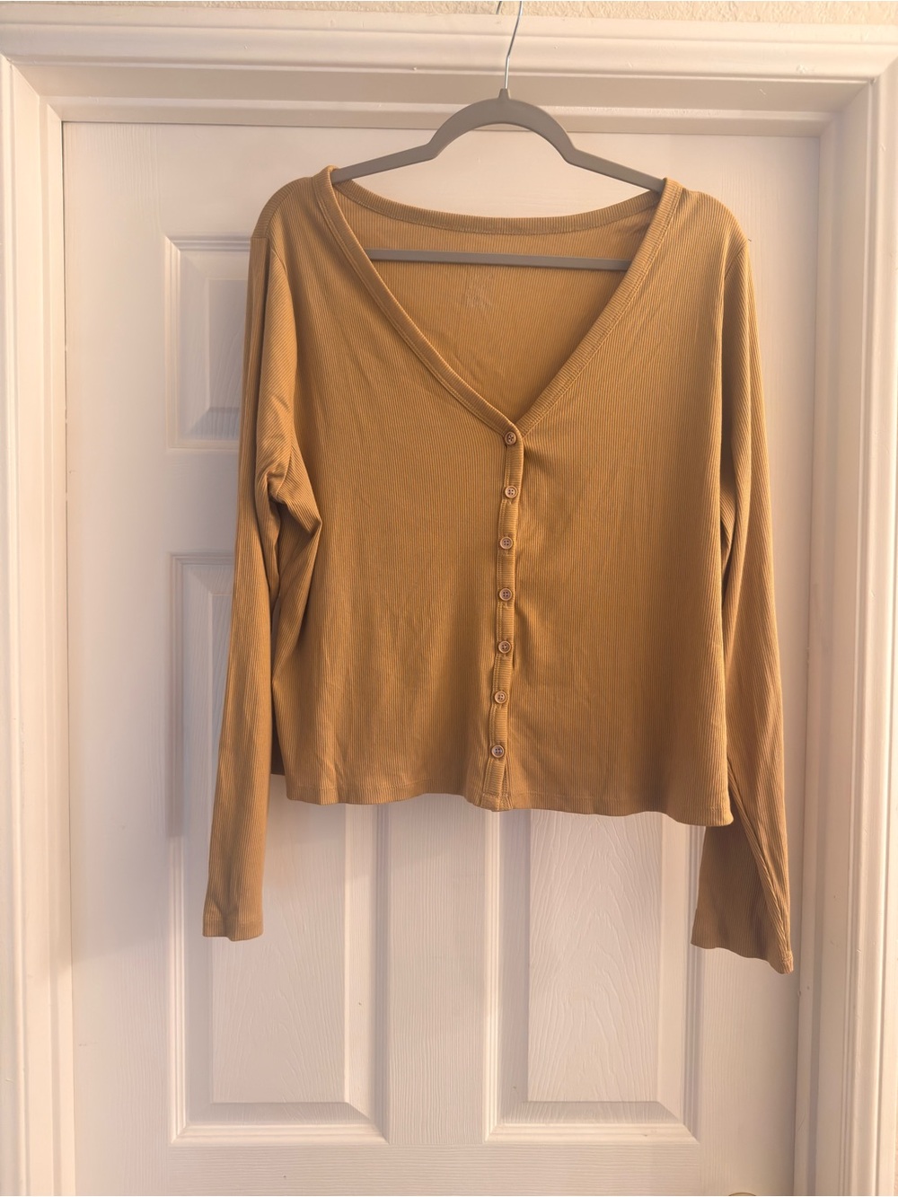 A new day Button-Front V-Neck Long Sleeve Top